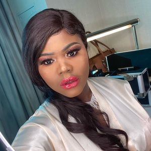 Meet your Posher, Suzane